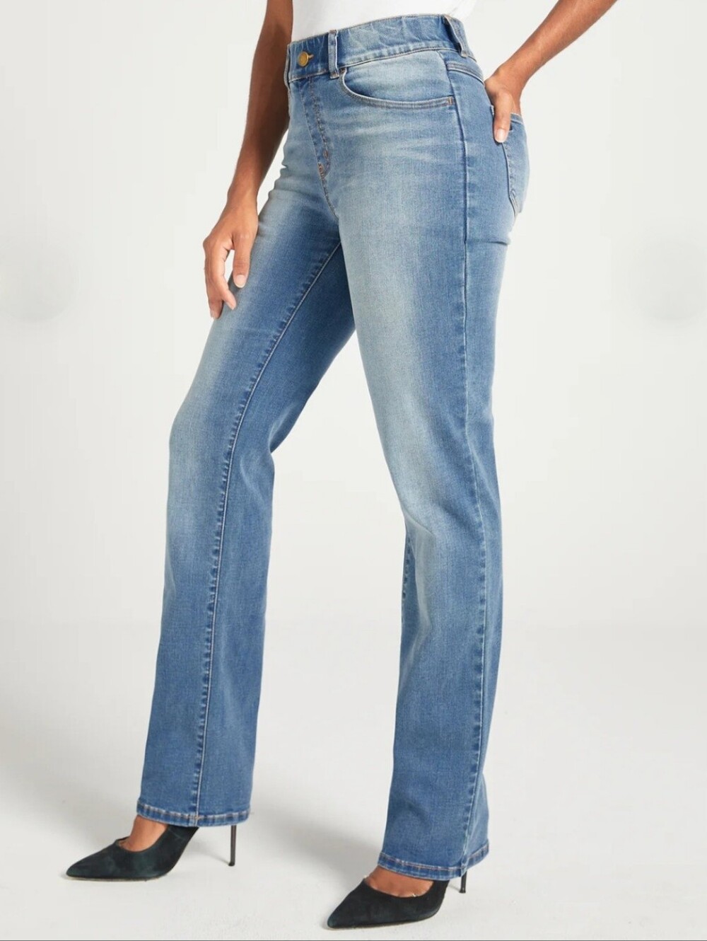 Betabrand Women's Straight-Leg Jeans - Faded Blue Large Petite Coastal Grandma